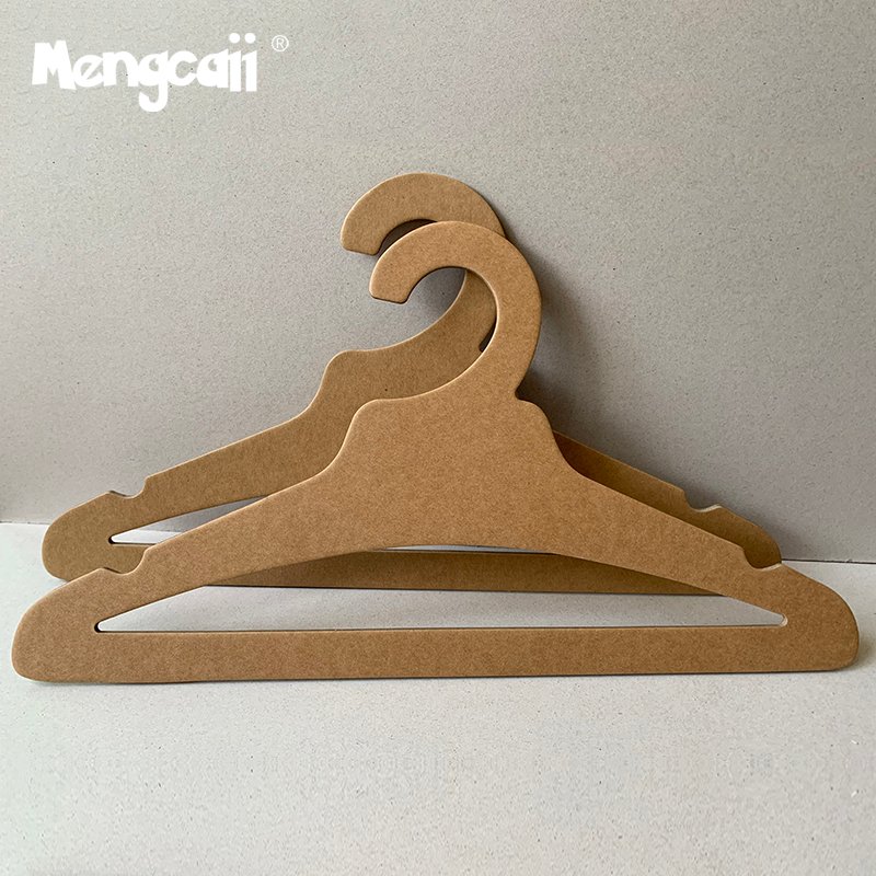 From plastic hangers to eco-friendly hangers